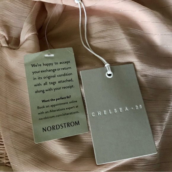 Chelsea28 Chiffon and Lace Dress in Pink Smoke Midi NWT - Picture 9 of 13